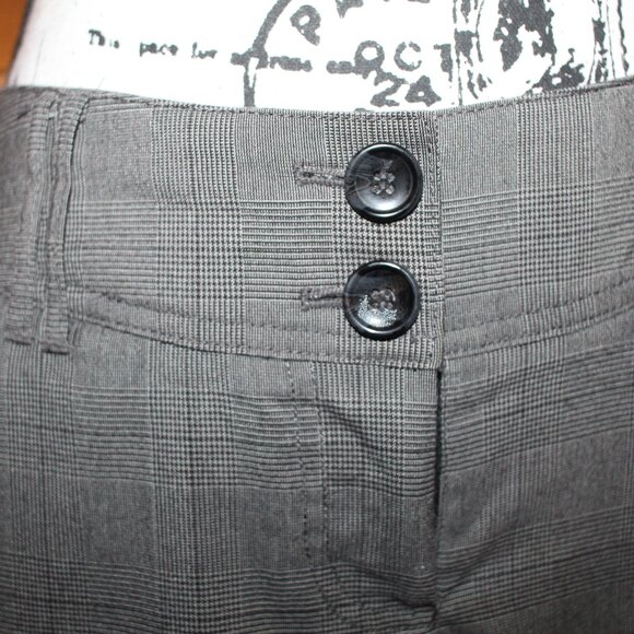 H&M Menswear Cuffed Shorts NWOT Size 8 - Picture 4 of 10